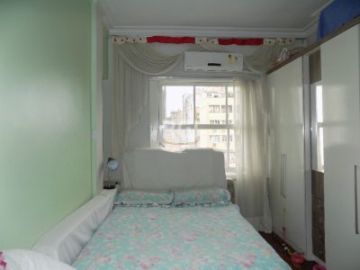 Apartamento à venda com 72m², 3 quartos no bairro Centro Histórico em Porto Alegre - Foto 4