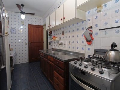 Apartamento à venda com 84m², 2 quartos, 1 suíte, 1 vaga no bairro Moinhos de Vento em Porto Alegre - Foto 11