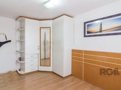 Casa à venda com 540m², 5 quartos, 4 suítes, 4 vagas no bairro Três Figueiras em Porto Alegre - Foto 11