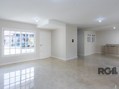 Casa Condominio à venda com 221m², 4 quartos, 1 suíte, 3 vagas no bairro Ipanema em Porto Alegre - Foto 4