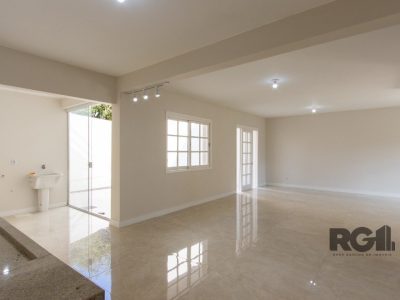 Casa Condominio à venda com 221m², 4 quartos, 1 suíte, 3 vagas no bairro Ipanema em Porto Alegre - Foto 9