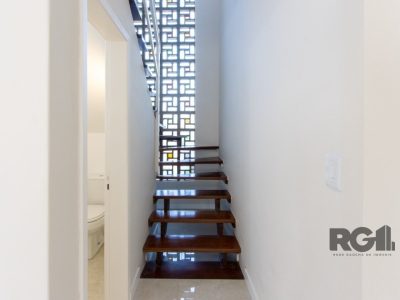 Casa Condominio à venda com 221m², 4 quartos, 1 suíte, 3 vagas no bairro Ipanema em Porto Alegre - Foto 18