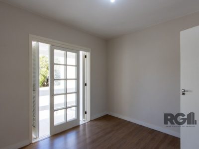 Casa Condominio à venda com 221m², 4 quartos, 1 suíte, 3 vagas no bairro Ipanema em Porto Alegre - Foto 33