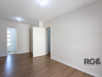 Casa Condominio à venda com 221m², 4 quartos, 1 suíte, 3 vagas no bairro Ipanema em Porto Alegre - Foto 38