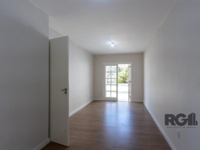 Casa Condominio à venda com 221m², 4 quartos, 1 suíte, 3 vagas no bairro Ipanema em Porto Alegre - Foto 41