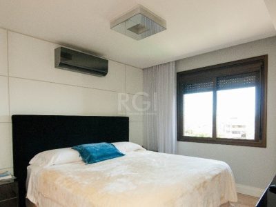 Apartamento à venda com 221m², 3 quartos, 3 suítes, 3 vagas no bairro Bela Vista em Porto Alegre - Foto 18