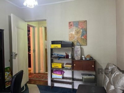 Apartamento à venda com 117m², 3 quartos, 1 suíte, 2 vagas no bairro Auxiliadora em Porto Alegre - Foto 8