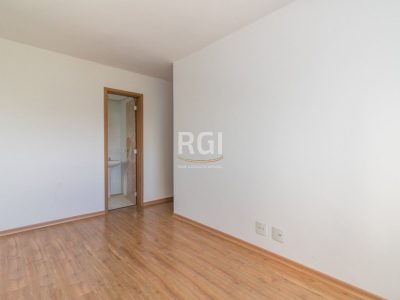 Apartamento à venda com 65m², 2 quartos, 1 suíte, 1 vaga no bairro Tristeza em Porto Alegre - Foto 7