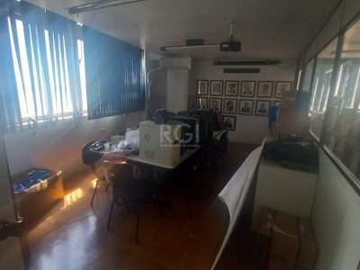 Conjunto/Sala à venda com 144m² no bairro Centro Histórico em Porto Alegre - Foto 7