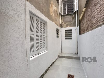 Casa à venda com 102m², 3 quartos no bairro Centro Histórico em Porto Alegre - Foto 10