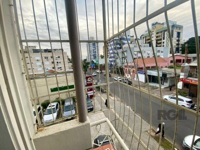 Apartamento à venda com 87m², 2 quartos no bairro Santana em Porto Alegre - Foto 2