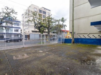 Depósito/Pavilhão à venda com 300m² no bairro Petrópolis em Porto Alegre - Foto 12