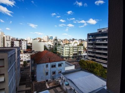 Apartamento à venda com 85m², 2 quartos, 1 suíte, 2 vagas no bairro São Geraldo em Porto Alegre - Foto 7