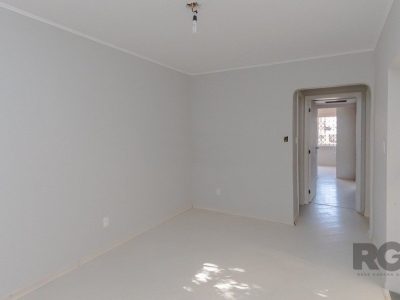 Apartamento à venda com 104m², 3 quartos, 1 vaga no bairro Auxiliadora em Porto Alegre - Foto 2