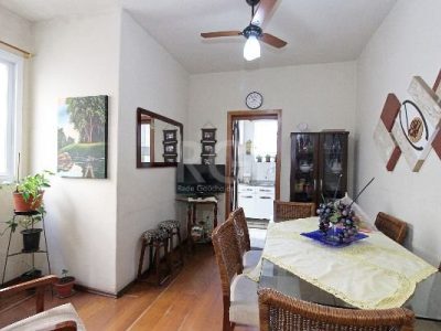 Apartamento à venda com 84m², 2 quartos no bairro Medianeira em Porto Alegre - Foto 5