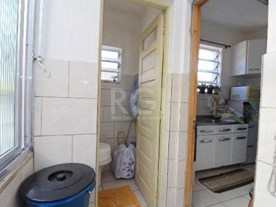 Apartamento à venda com 84m², 2 quartos no bairro Medianeira em Porto Alegre - Foto 11