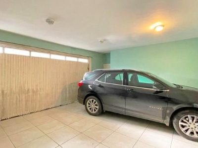 Casa à venda com 350m², 3 suítes, 4 vagas no bairro Ipanema em Porto Alegre - Foto 43