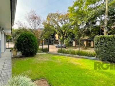 Casa à venda com 350m², 3 suítes, 4 vagas no bairro Ipanema em Porto Alegre - Foto 51