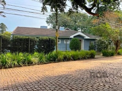 Casa à venda com 350m², 3 suítes, 4 vagas no bairro Ipanema em Porto Alegre - Foto 55