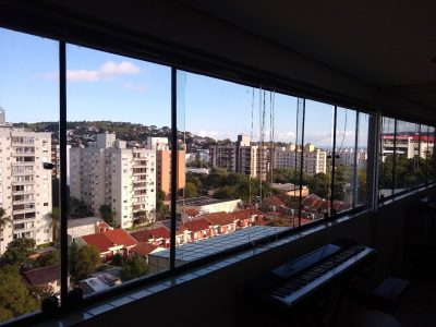 Apartamento à venda com 100m², 3 quartos, 1 suíte, 2 vagas no bairro Tristeza em Porto Alegre - Foto 2