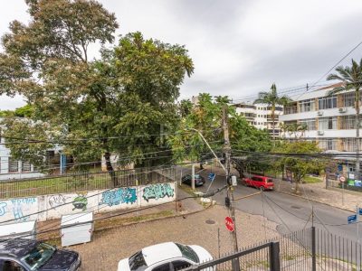 Apartamento à venda com 55m², 2 quartos no bairro Menino Deus em Porto Alegre - Foto 8