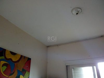 Casa à venda com 178m², 4 quartos, 1 vaga no bairro Chácara das Pedras em Porto Alegre - Foto 10