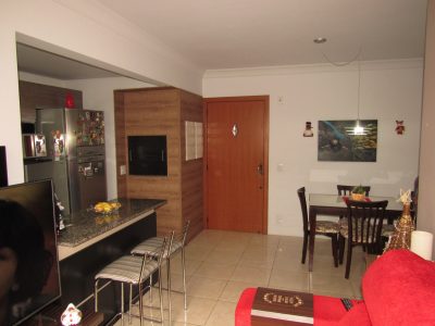 Apartamento à venda com 49m², 2 quartos, 1 vaga no bairro Azenha em Porto Alegre - Foto 2