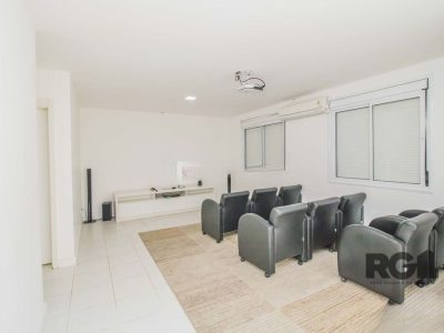 Apartamento à venda com 62m², 2 quartos, 1 suíte, 1 vaga no bairro Vila Ipiranga em Porto Alegre - Foto 8