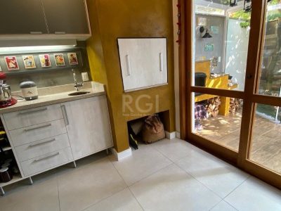 Casa Condominio à venda com 220m², 3 quartos, 1 suíte, 2 vagas no bairro Tristeza em Porto Alegre - Foto 13