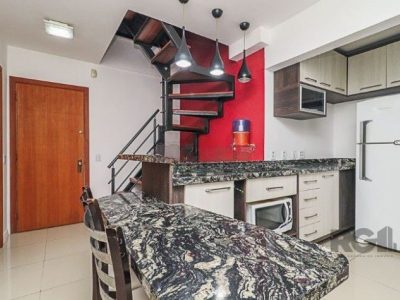 Apartamento à venda com 80m², 2 quartos no bairro Floresta em Porto Alegre - Foto 3