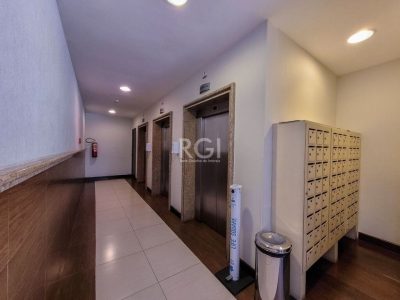 Apartamento à venda com 121m², 3 quartos, 1 suíte, 1 vaga no bairro Higienópolis em Porto Alegre - Foto 32