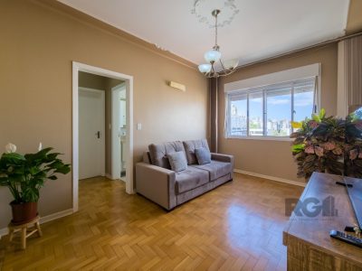 Apartamento à venda com 47m², 1 quarto no bairro Moinhos de Vento em Porto Alegre - Foto 2