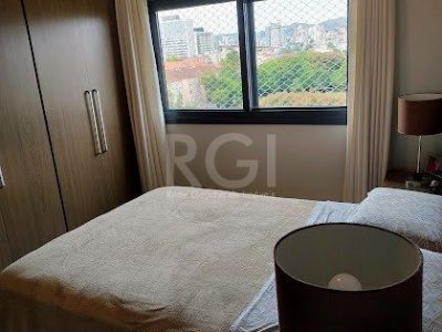 Apartamento à venda com 57m², 2 quartos, 1 suíte, 1 vaga no bairro Santana em Porto Alegre - Foto 3