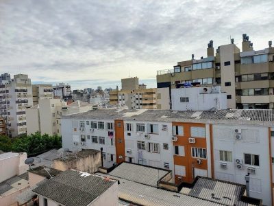 Apartamento à venda com 57m², 2 quartos, 1 suíte, 1 vaga no bairro Santana em Porto Alegre - Foto 13