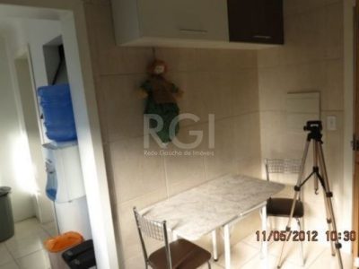 Apartamento à venda com 119m², 3 quartos, 1 suíte, 1 vaga no bairro Santana em Porto Alegre - Foto 19