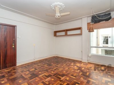 Apartamento à venda com 54m², 2 quartos no bairro Centro em Porto Alegre - Foto 4