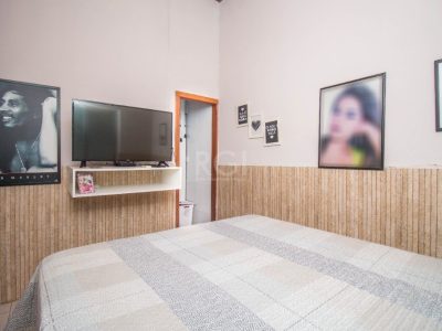 Casa à venda com 89m², 3 quartos, 1 suíte no bairro Menino Deus em Porto Alegre - Foto 15