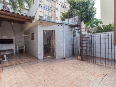 Casa à venda com 89m², 3 quartos, 1 suíte no bairro Menino Deus em Porto Alegre - Foto 22