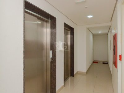 Apartamento à venda com 70m², 2 quartos, 1 suíte no bairro Partenon em Porto Alegre - Foto 13