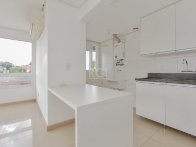 Apartamento à venda com 70m², 2 quartos, 1 suíte no bairro Partenon em Porto Alegre - Foto 9