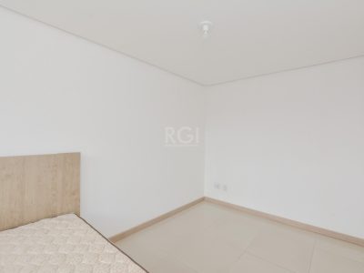 Apartamento à venda com 70m², 2 quartos, 1 suíte no bairro Partenon em Porto Alegre - Foto 26