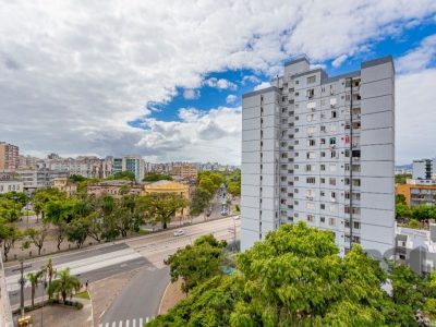 Cobertura à venda com 191m², 3 quartos, 1 suíte, 1 vaga no bairro Centro Histórico em Porto Alegre - Foto 53