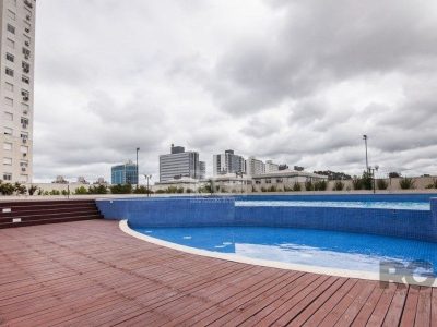 Apartamento à venda com 65m², 3 quartos, 1 suíte, 1 vaga no bairro Vila Ipiranga em Porto Alegre - Foto 27