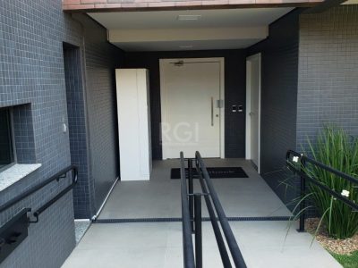 Apartamento à venda com 120m², 3 quartos, 1 suíte, 2 vagas no bairro Tristeza em Porto Alegre - Foto 2