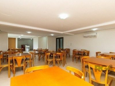 Apartamento à venda com 62m², 2 quartos, 1 suíte, 1 vaga no bairro Farroupilha em Porto Alegre - Foto 16