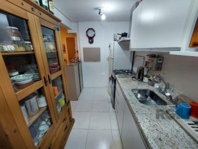 Apartamento à venda com 62m², 2 quartos, 1 suíte, 1 vaga no bairro Farroupilha em Porto Alegre - Foto 4