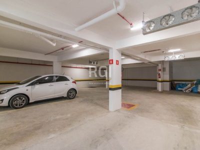 Cobertura à venda com 81m², 2 quartos, 1 suíte, 2 vagas no bairro Moinhos de Vento em Porto Alegre - Foto 5