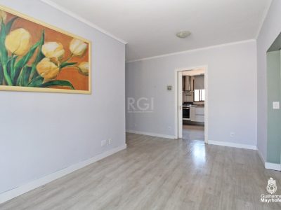 Apartamento à venda com 76m², 2 quartos, 1 suíte, 2 vagas no bairro Menino Deus em Porto Alegre - Foto 4