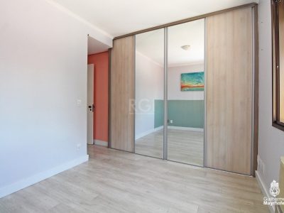 Apartamento à venda com 76m², 2 quartos, 1 suíte, 2 vagas no bairro Menino Deus em Porto Alegre - Foto 15