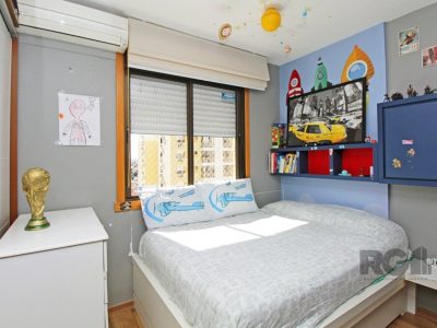 Apartamento à venda com 72m², 2 quartos, 1 suíte, 1 vaga no bairro Passo d'Areia em Porto Alegre - Foto 14